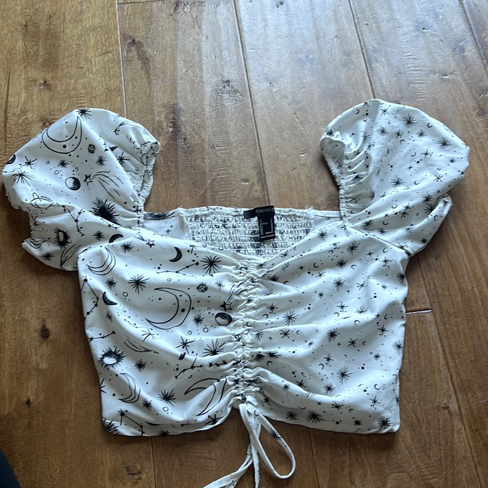 cute patterned tee